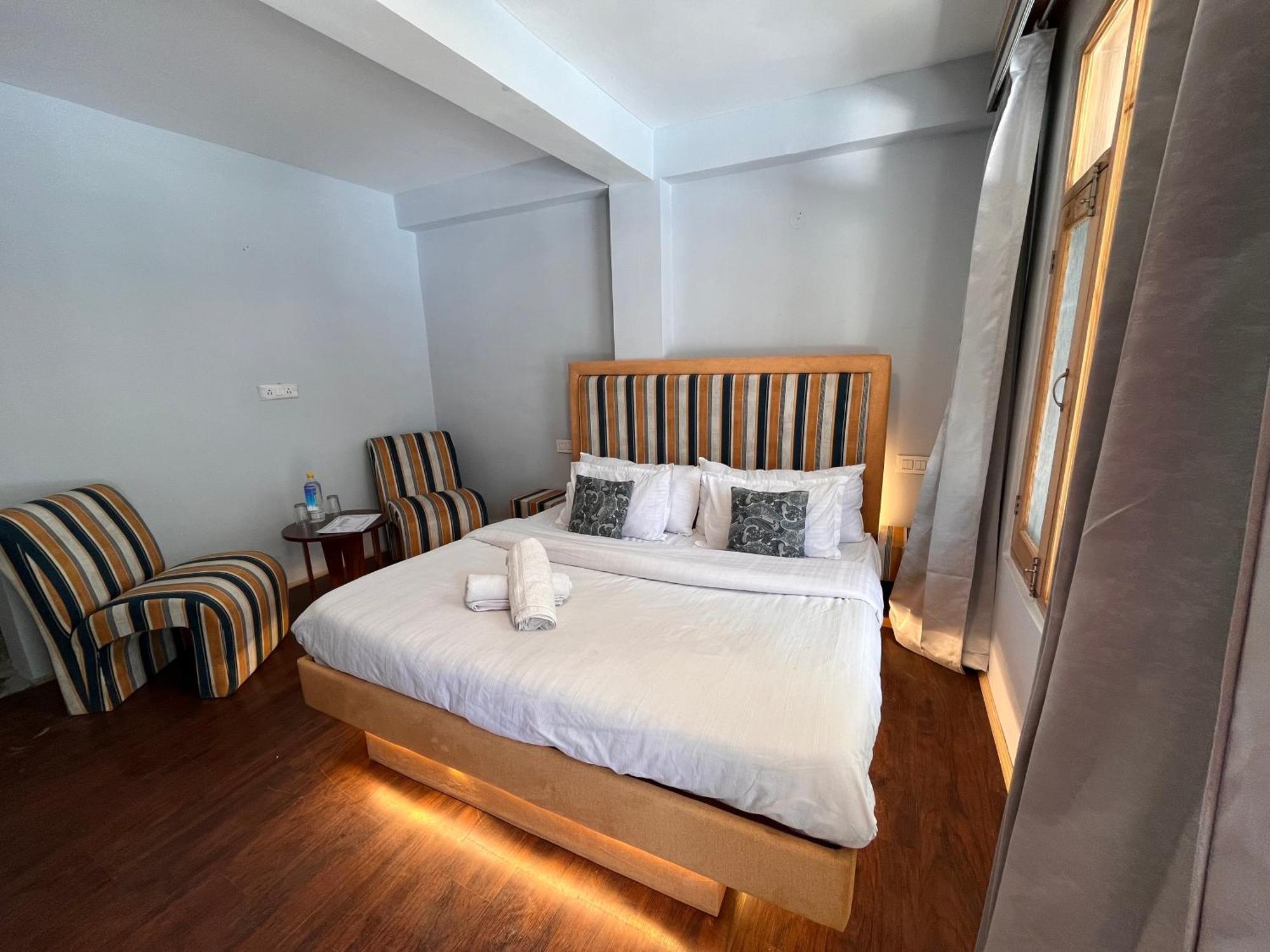 מנאלי Hotel English Rose, #Personal Parking, #Petfriendly, #Garden, #Bonfire Under The Stars מראה חיצוני תמונה