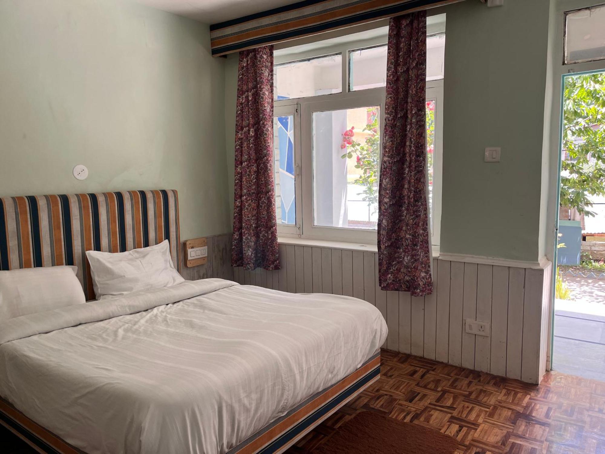 מנאלי Hotel English Rose, #Personal Parking, #Petfriendly, #Garden, #Bonfire Under The Stars מראה חיצוני תמונה