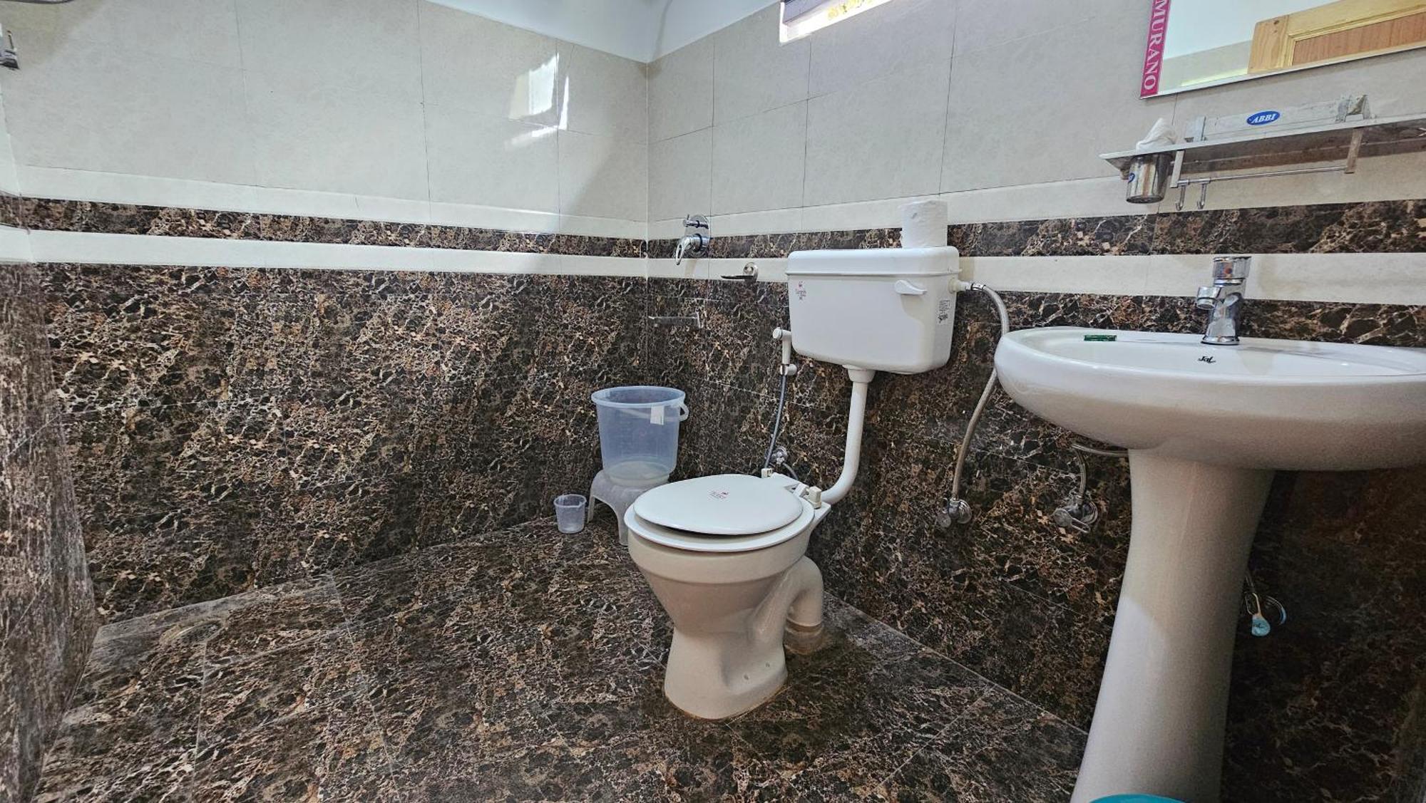 מנאלי Hotel English Rose, #Personal Parking, #Petfriendly, #Garden, #Bonfire Under The Stars מראה חיצוני תמונה