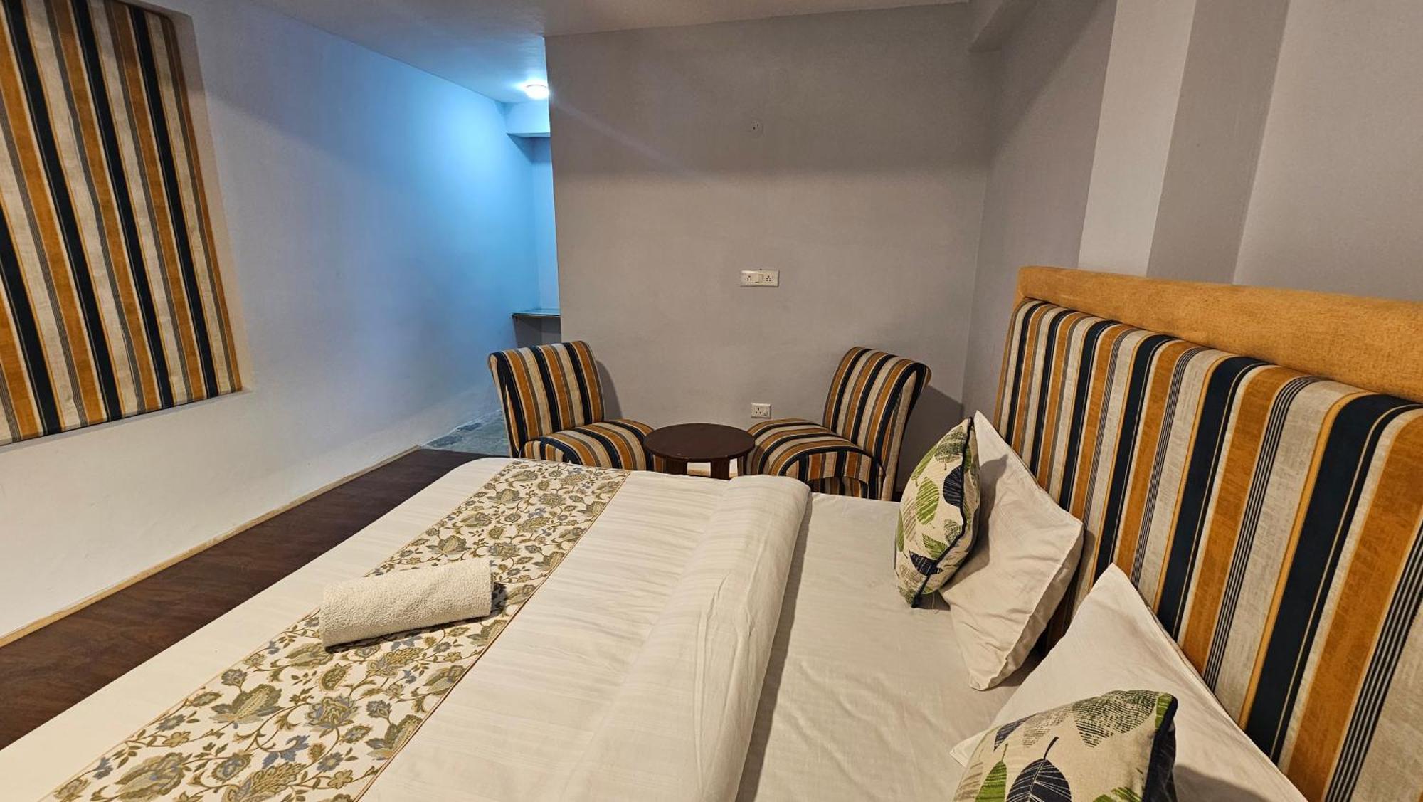 מנאלי Hotel English Rose, #Personal Parking, #Petfriendly, #Garden, #Bonfire Under The Stars מראה חיצוני תמונה